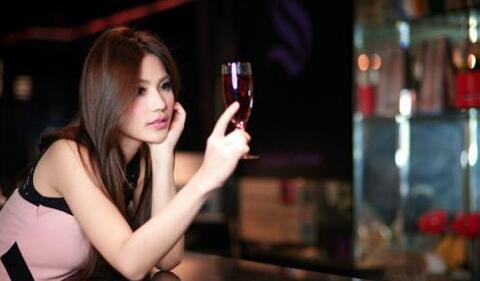 女人真想分手有哪些表现 怎么看出女人是不是真分手(图1)
