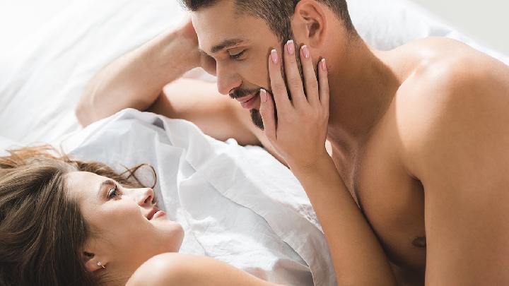 结婚当天晚上男女应该如何度过 结婚前应该学会哪些性知识(图1)