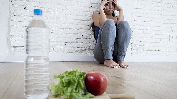 如何识别与应对：神经性贪食症和厌食症的关键区别与治疗策略(图2)