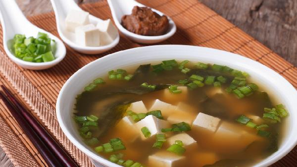 女人过一段时间下面出现豆腐渣(图2)