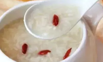 老年人血压高吃啥食物好(图1)