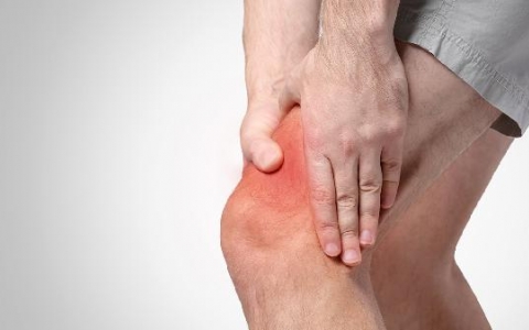 强直会出现关节经常响吗