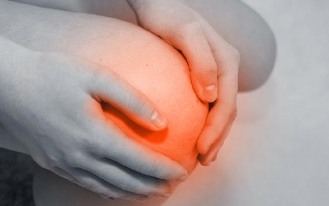 强直的病到底会不会遗传