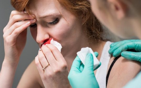 拉出血来是什么原因