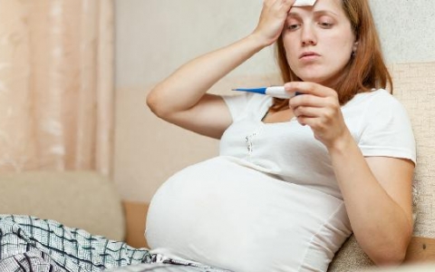 感冒是忍感冒吗？需要怎么治疗