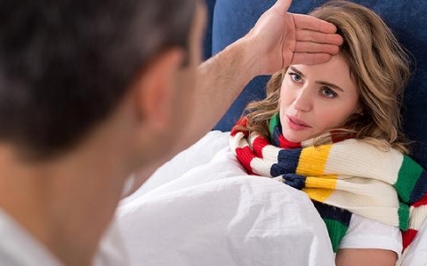 持续低热36.7-37.2应该怎么解决