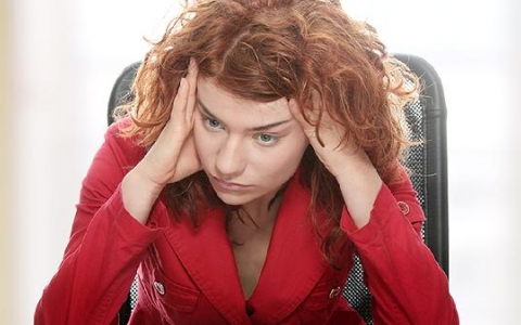 肾上腺会引起头疼吗