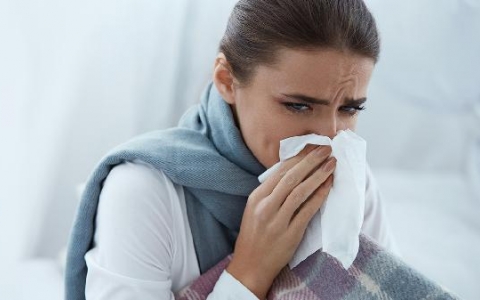 爱感冒是怎么回事呢
