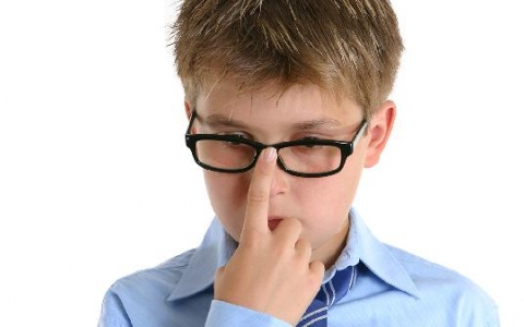 儿童近视眼可以矫正恢复吗