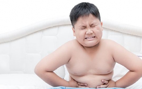 儿童呕吐腹泻是什么原因导致的