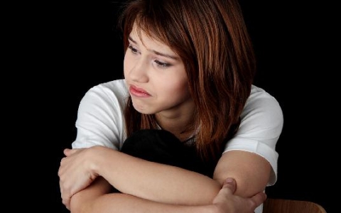 不停的打嗝是什么原因怎么解决