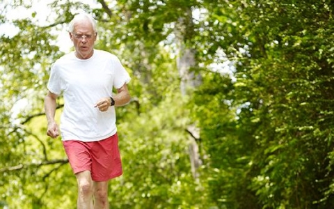 跑步运动心率达到多少为最佳