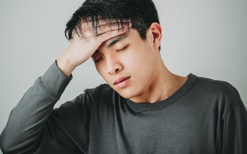 80岁老人前列腺增生怎么办