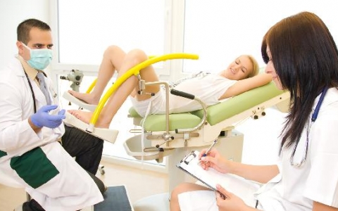 稽留流产后可以下床活动吗