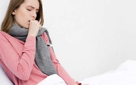 女性腋下37.3算发烧吗?