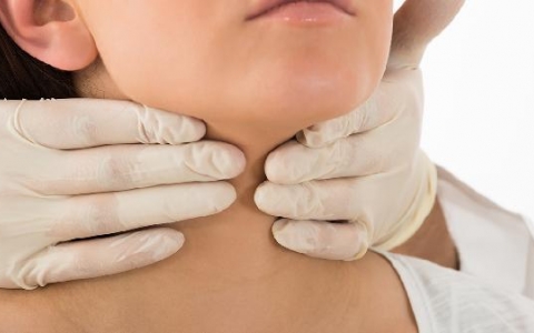 女生甲状腺怎么引起的19岁