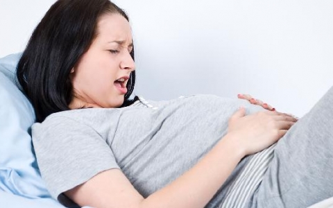 姨妈延迟多久验孕棒可以测出来?