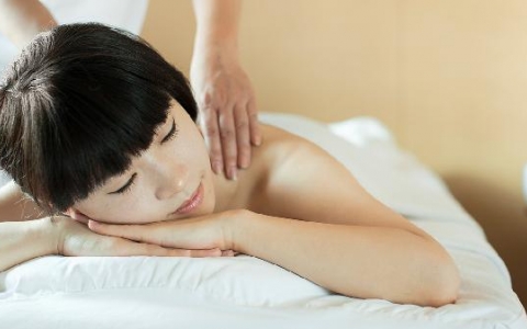 身上皮肤松弛吃什么能紧致