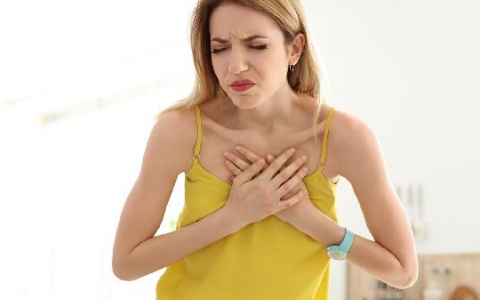 乳腺结节3类严重吗要怎么治